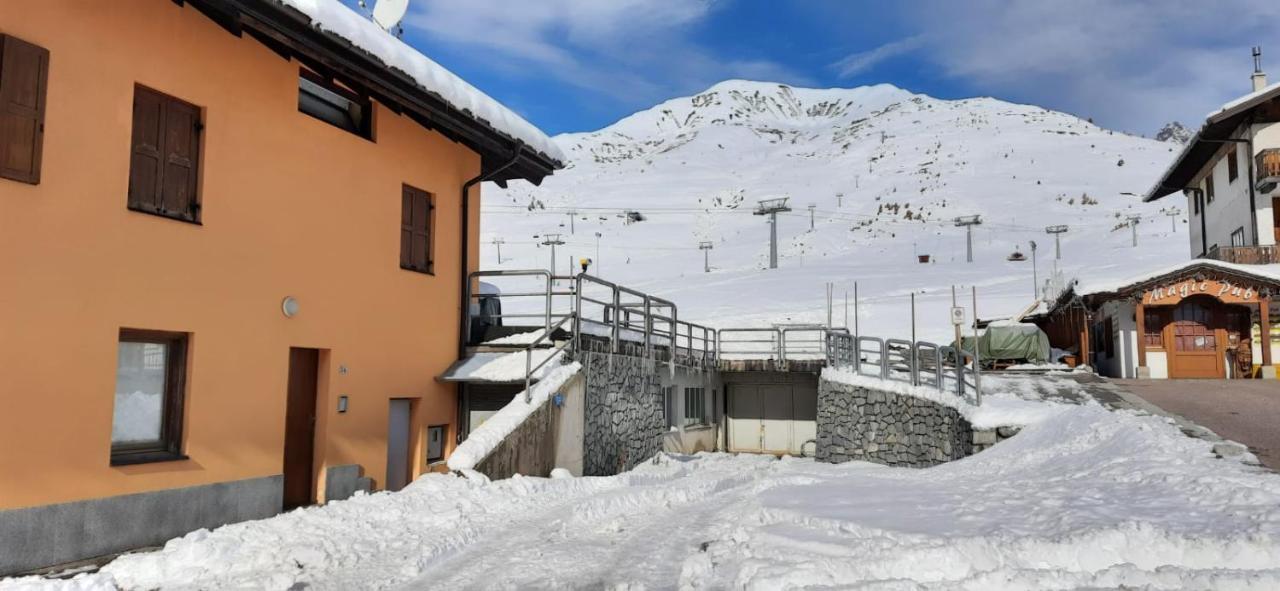 Casa Vacanza Tonale Passo del Tonale Exterior photo