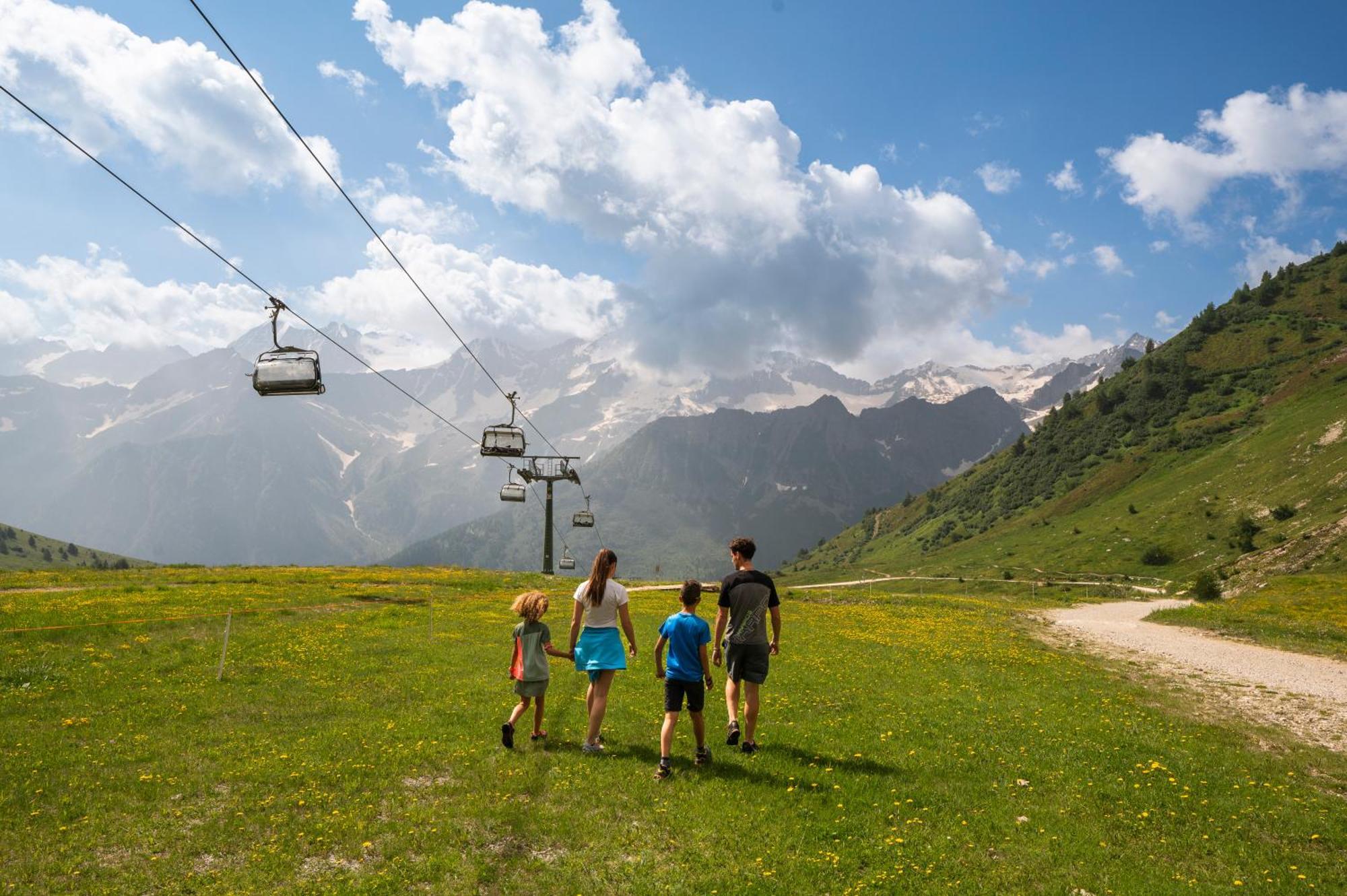 Casa Vacanza Tonale Passo del Tonale Exterior photo